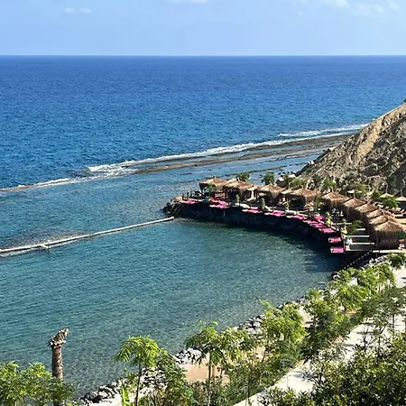 Gorgeous Seafront In A Prime By The Mediterranean Sea 4*