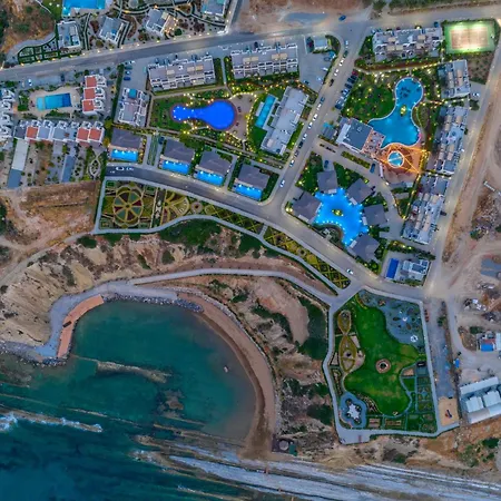 Gorgeous Seafront In A Prime By The Mediterranean Sea Hotel Kyrenia (Northern Cyprus)